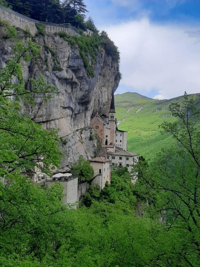 Appartamento Al Forte Rivoli Veronese Bagian luar foto